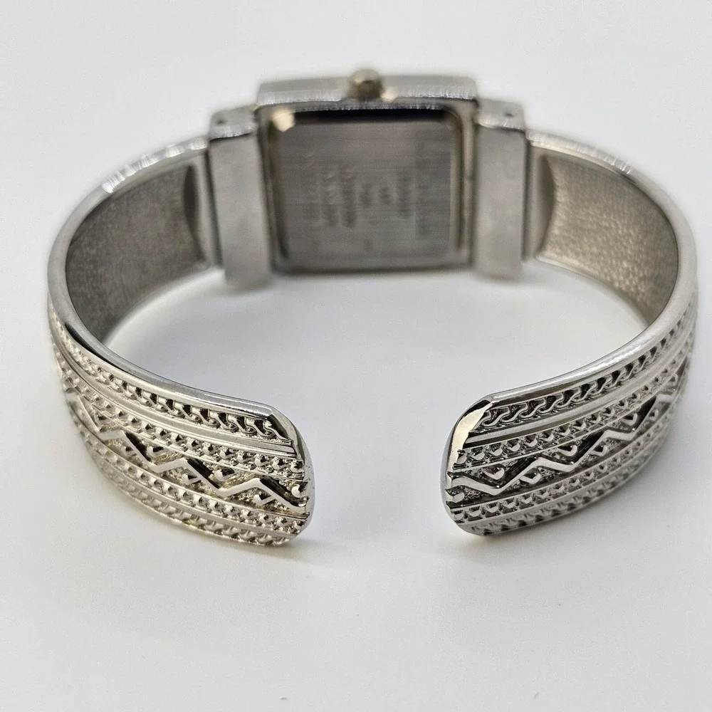 Studio Women's Bracelet Watch 22MM Gray Dial Gray Bracelet Bands 6